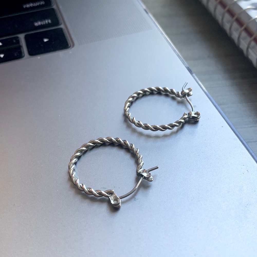 NEVER WORN Urban outfitters earrings